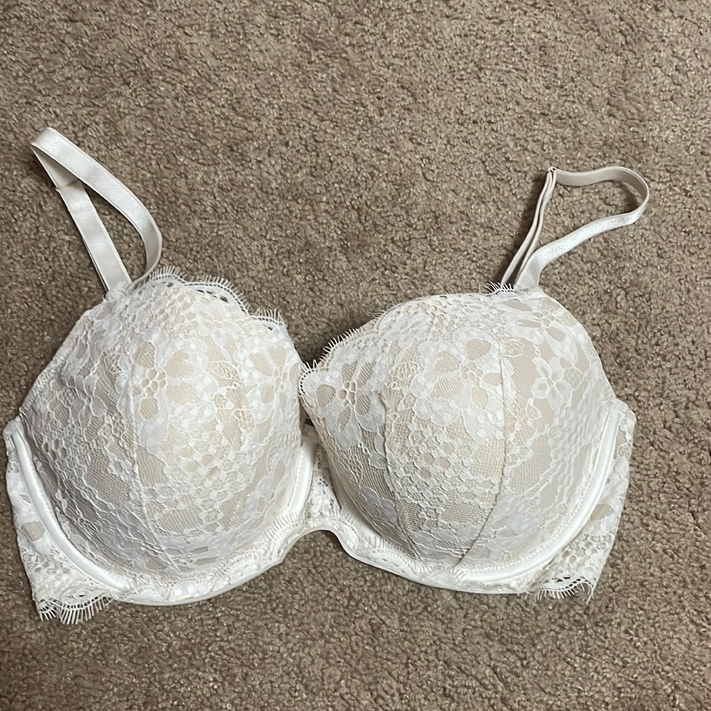 Victoria’s Secret lined Demi size 36dd